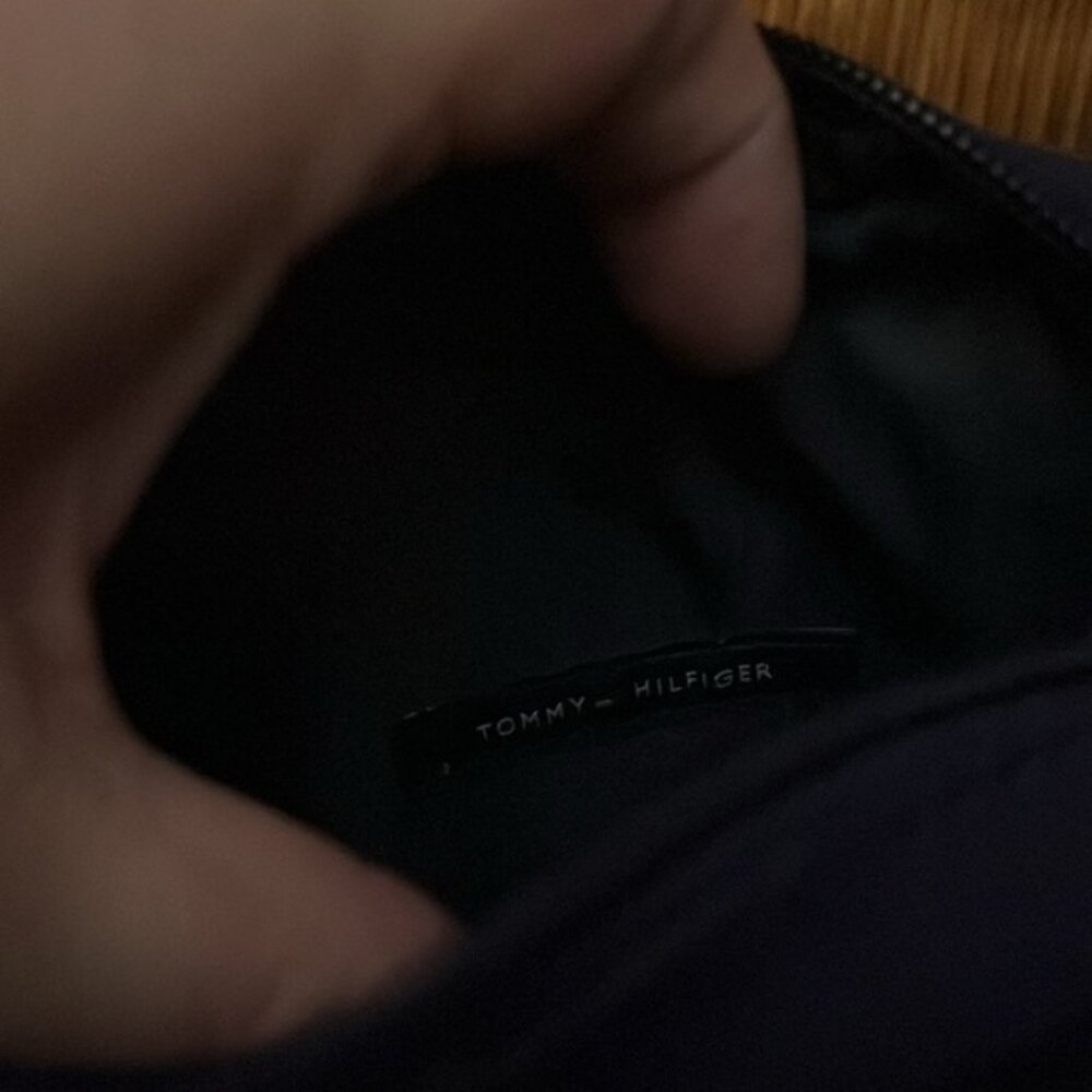 Tommy Hilfiger cross body bag purse heart